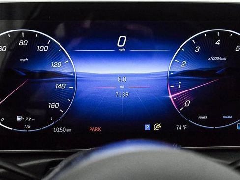 Used 2025 Mercedes-Benz C 300 4MATIC Sedan image 11