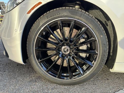 New 2026 Mercedes-Benz S 580 4MATIC Sedan image 11