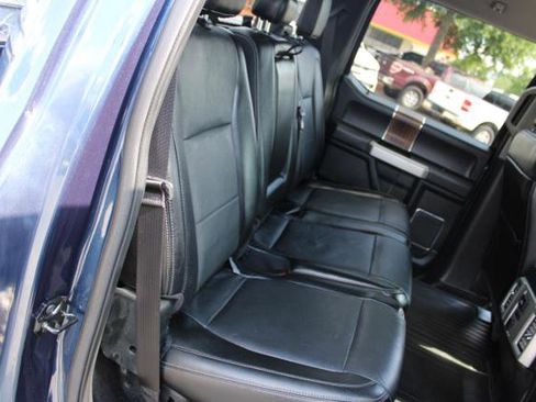 Used 2015 Ford F150 Lariat w/ Equipment Group 502A Luxury AWD/4WD image 21