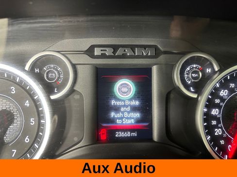 Used 2025 RAM 2500 Big Horn AWD/4WD image 12