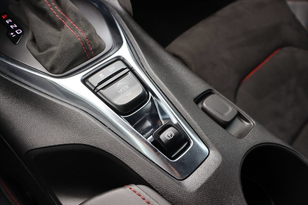 Used 2022 Chevrolet Camaro ZL1 RWD image 13