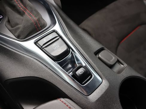 Used 2022 Chevrolet Camaro ZL1 RWD image 13
