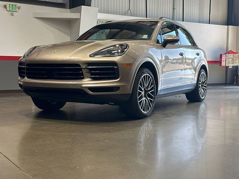 Used 2019 Porsche Cayenne AWD/4WD image 39