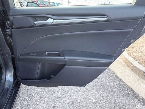 Used 2020 Ford Fusion Titanium image 30