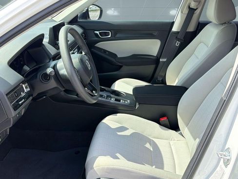 Used 2023 Honda Civic LX image 5