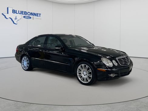 Used 2008 Mercedes-Benz E 350 Sedan image 3