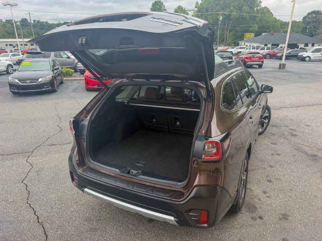 Used 2020 Subaru Outback Touring XT AWD/4WD image 18