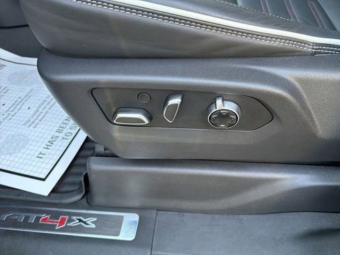 Used 2025 GMC Sierra 1500 AT4X image 16