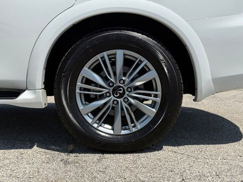 Used 2024 INFINITI QX80 Luxe RWD image 11