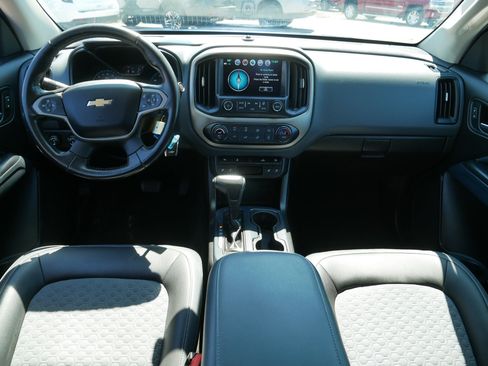 Used 2018 Chevrolet Colorado Z71 AWD/4WD image 10