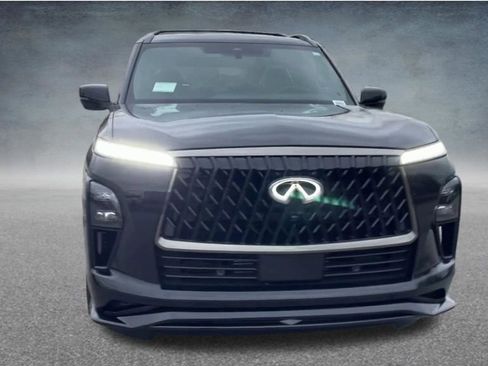 New 2026 INFINITI QX80 4WD image 3