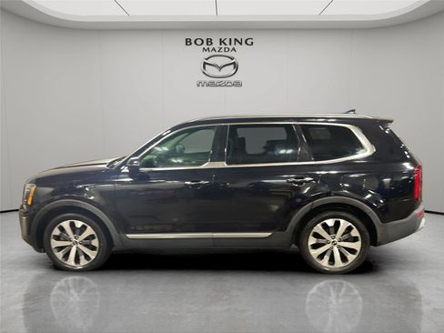 Used 2020 Kia Telluride S FWD image 2
