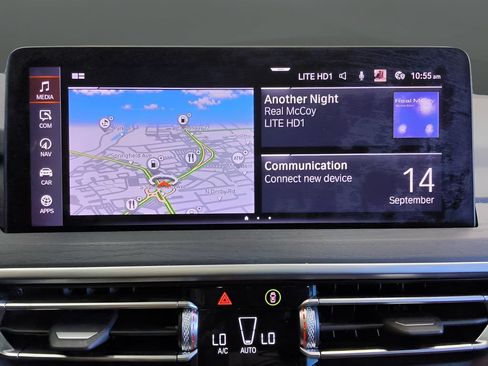 Used 2024 BMW X4 xDrive30i w/ Premium Package AWD/4WD image 28