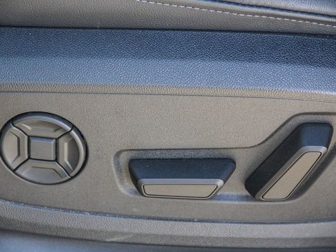 Certified 2024 Audi Q3 2.0T Premium w/ Convenience Package image 21