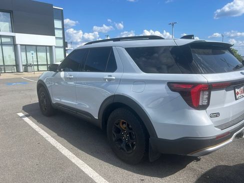 Used 2026 Ford Explorer Tremor w/ Tremor Ultimate Package AWD/4WD image 2