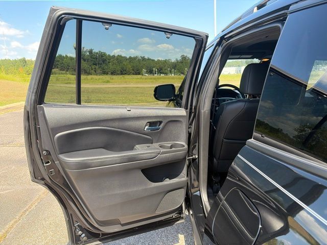 Used 2019 Honda Passport Elite image 5
