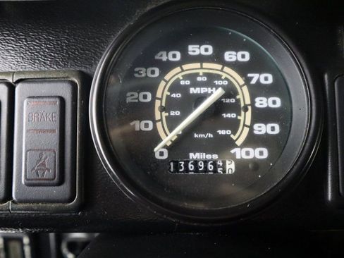 Used 1997 HUMMER H1 4-Door Open Top image 29