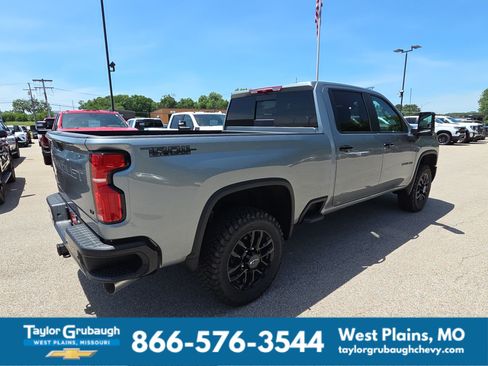 New 2026 Chevrolet Silverado 2500 LT w/ Trail Boss Package AWD/4WD image 9