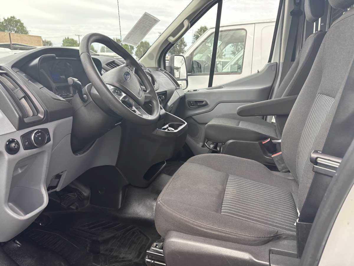 Used 2019 Ford Transit 250 130 Medium Roof RWD image 11