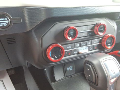 Used 2023 Ford Bronco Heritage Edition AWD/4WD image 17