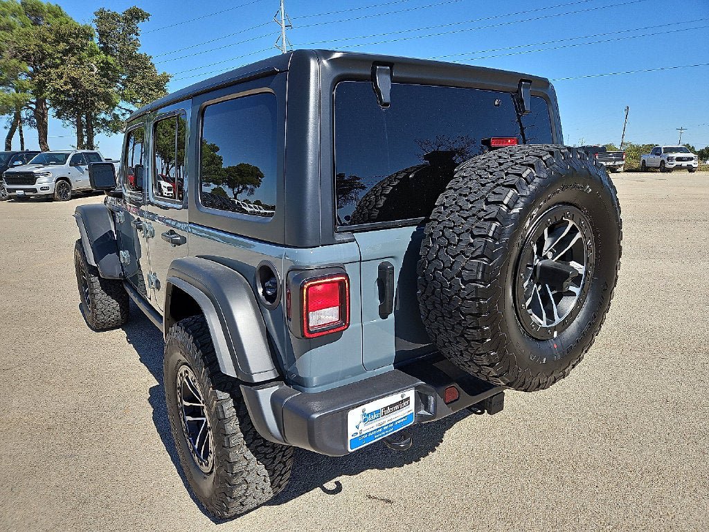 Used 2026 Jeep Wrangler Unlimited Sport AWD/4WD image 5