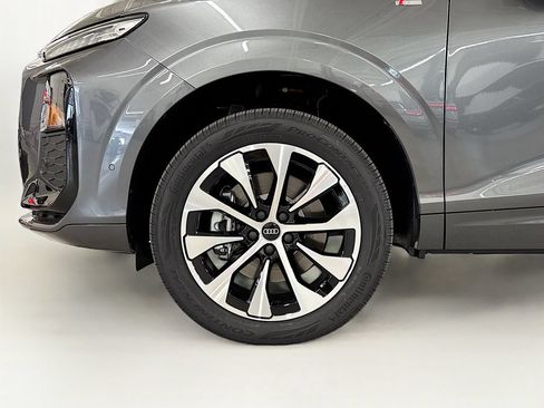 New 2026 Audi Q3 quattro 2.0T AWD/4WD image 25