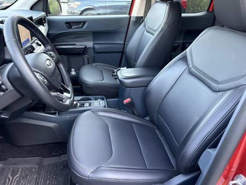 Used 2024 Ford Maverick Lariat w/ Black Appearance Package FWD image 12