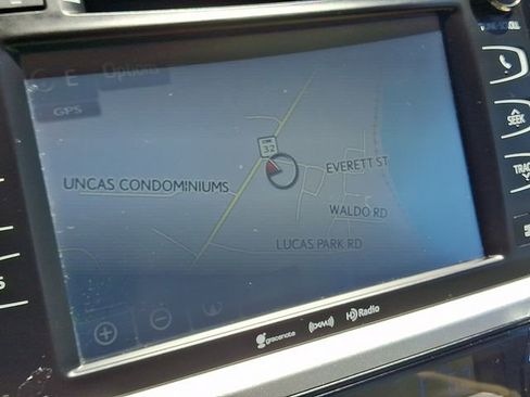 Used 2018 Toyota Highlander XLE AWD/4WD image 17