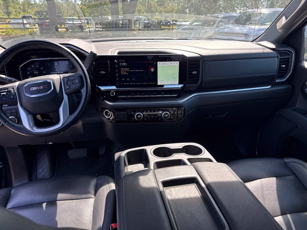 Used 2025 GMC Sierra 1500 SLT AWD/4WD image 11