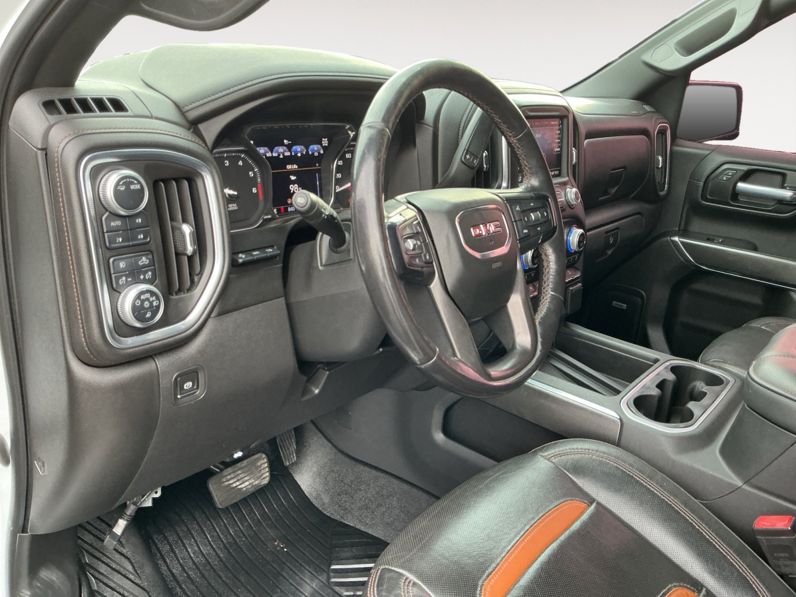 Used 2020 GMC Sierra 1500 AT4 w/ AT4 Premium Package AWD/4WD image 10