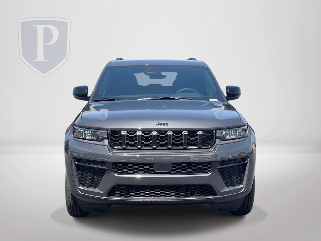 New 2026 Jeep Grand Cherokee Altitude AWD/4WD image 3