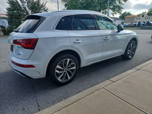 Used 2021 Audi Q5 Premium Plus w/ Premium Plus Package AWD/4WD image 11