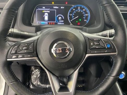 Used 2022 Nissan Leaf SV Plus image 39