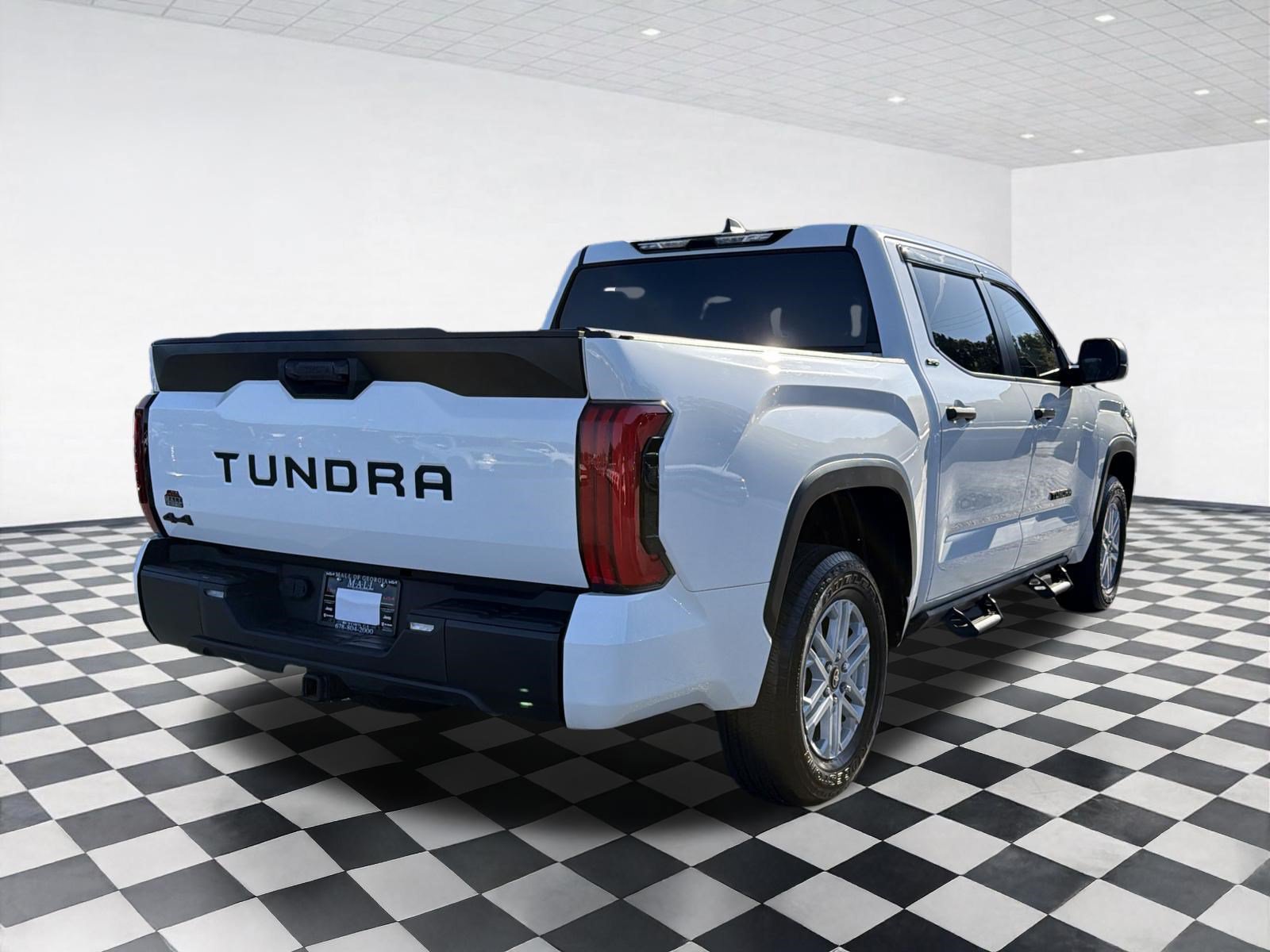 Used 2025 Toyota Tundra SR5 AWD/4WD image 7