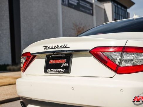 Used 2017 Maserati GranTurismo Sport image 31