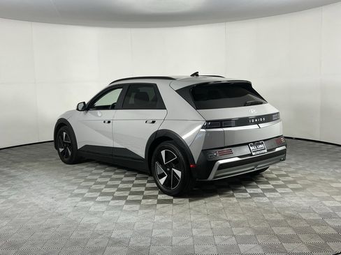 Used 2025 Hyundai Ioniq 5 SEL image 8