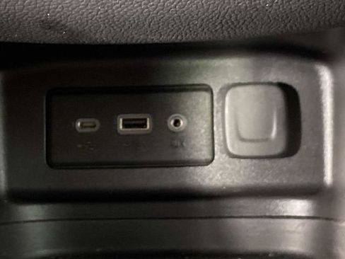Used 2024 Chevrolet Equinox LT AWD/4WD image 21
