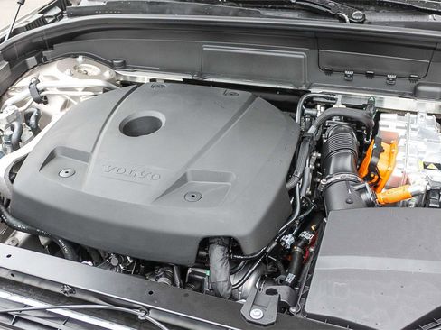 New 2026 Volvo XC60 T8 Plus w/ Protection Package Premier image 14