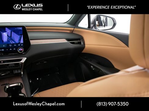 Used 2025 Lexus RX 350 Premium Plus w/ Convenience Package FWD image 31
