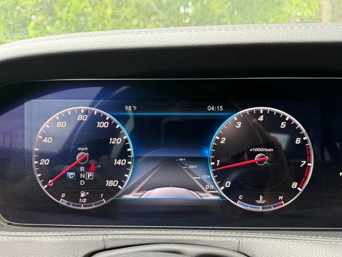 Used 2019 Mercedes-Benz S 560 4MATIC Sedan image 23