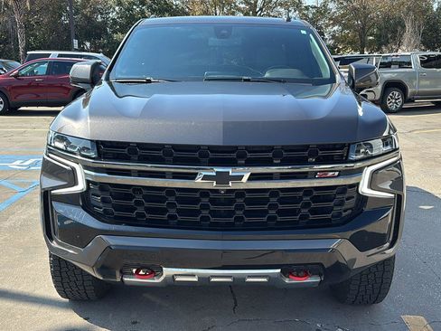 Used 2021 Chevrolet Tahoe Z71 w/ Luxury Package image 2