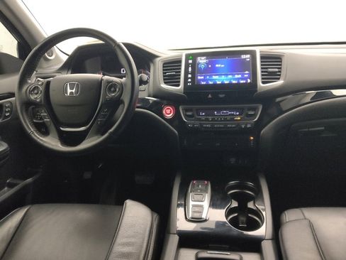 Used 2016 Honda Pilot Touring image 22