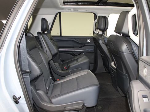 New 2026 Lincoln Navigator L Reserve image 33