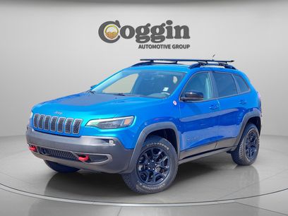 Used 2022 Jeep Cherokee Trailhawk w/ Comfort/Convenience Group