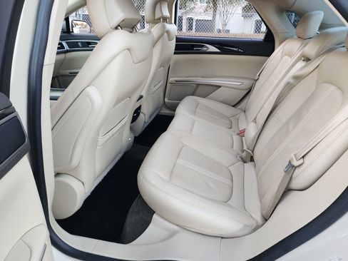 Used 2014 Lincoln MKZ Hybrid w/ Equipment Group 202A Reserve image 21