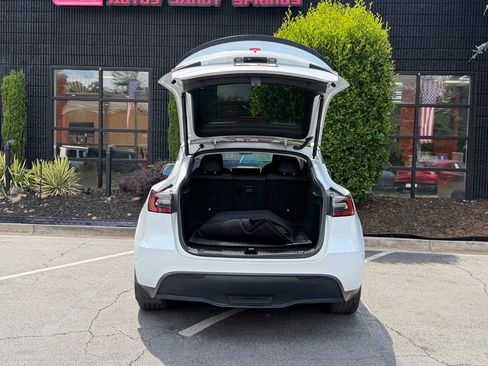 Used 2023 Tesla Model Y Long Range AWD/4WD image 17