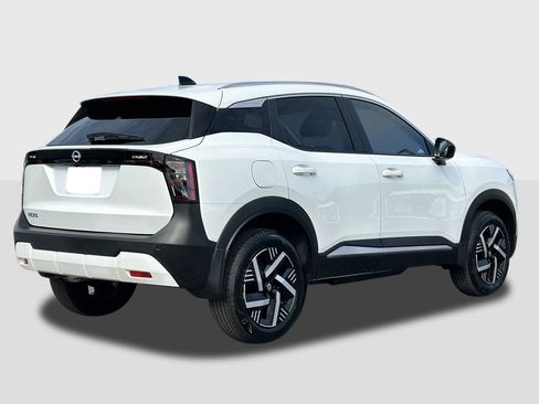 New 2026 Nissan Kicks SV FWD image 4