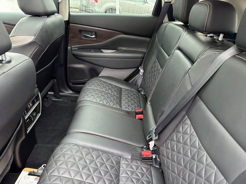 Used 2022 Nissan Murano Platinum w/ Cargo Package image 34