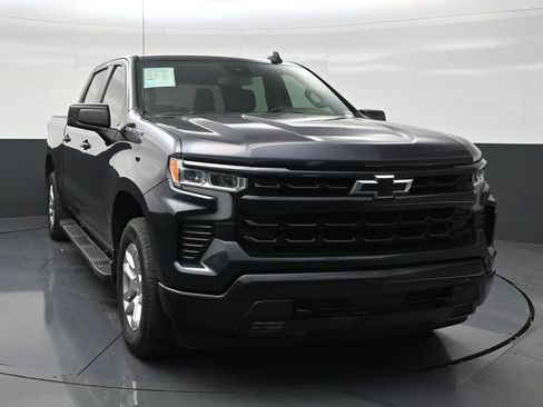 Used 2024 Chevrolet Silverado 1500 RST RWD image 7