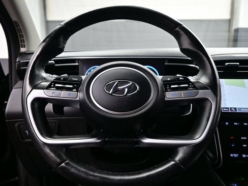 Certified 2023 Hyundai Tucson Limited AWD/4WD image 26